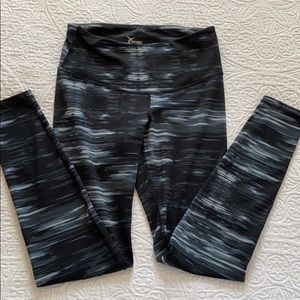 Old Navy Active Leggings